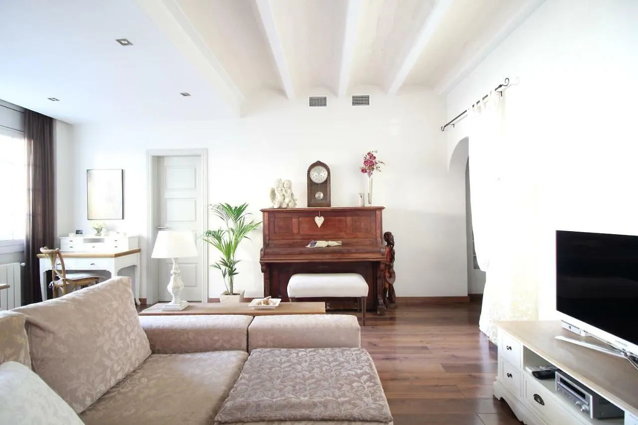 Sant Antoni Lovely Apartment برشلونة
